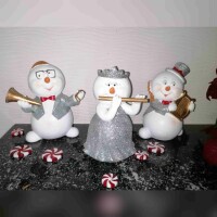 Schneemann mit Klarinette