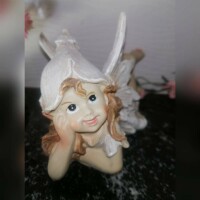 Elfe liegend
