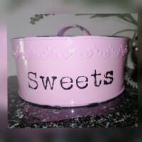 Metalldose rosa vintage